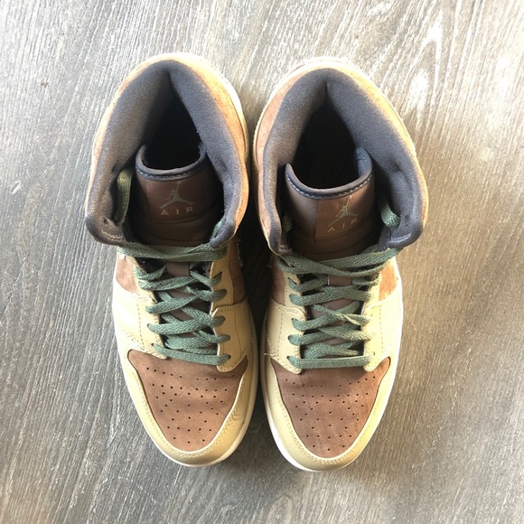 Air Jordan 1 Army Edition Shoes - Picture 7 of 10